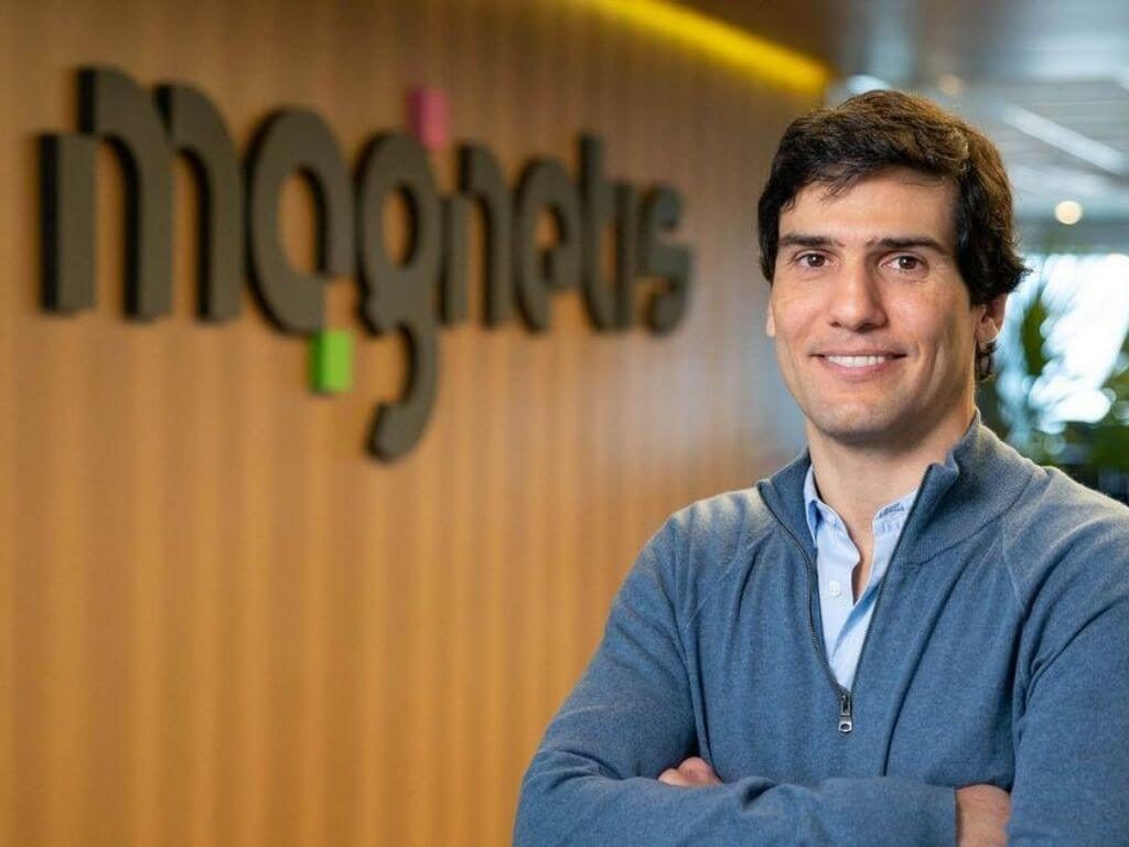 Globant compra GA; Magnetis levanta capital; Sempli lanza tarjeta de crédito