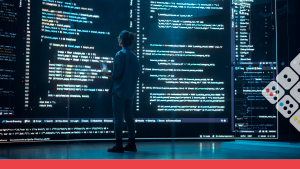 Programador viendo código
