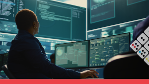 Programadora viento monitores con señales de ataque.