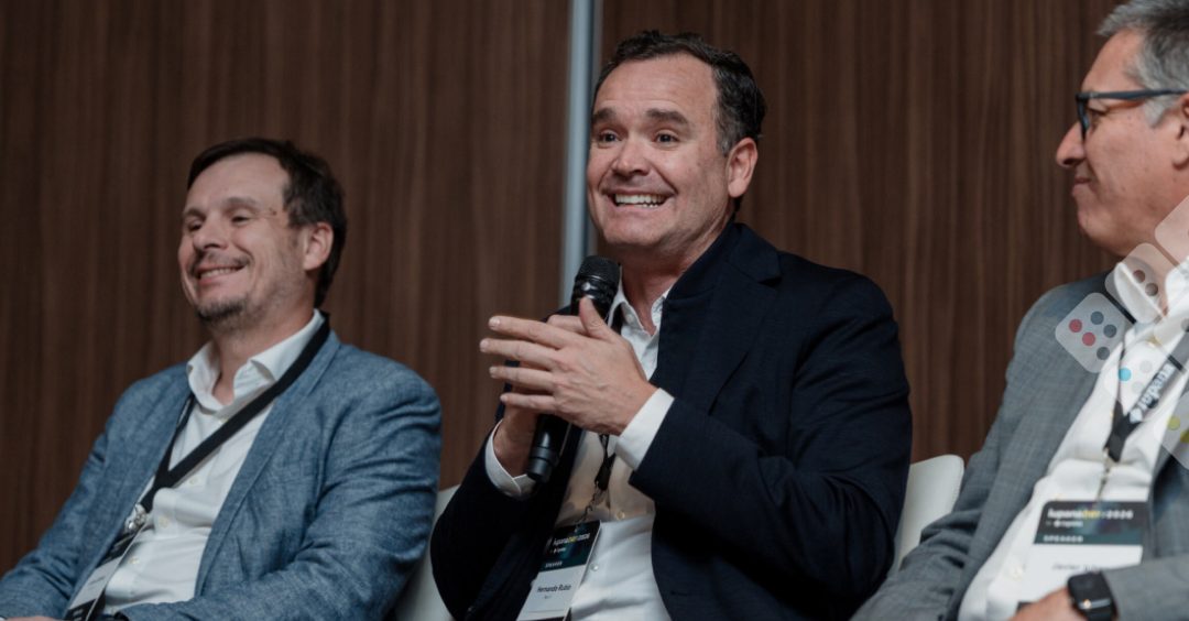 “El futuro es agéntico”, aseguran CEOs de Revolut, Mibanco y Movii